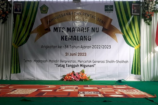 WISUDA ATAU AKHIRUSSANAH DAN PENTAS SENI Angkatan 34  Tahun Ajaran 2022/2023 MTS Maarif NU KEMALANG