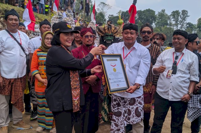 Tari Baru Klinting Kolosal berhasil pecahkan Rekor Muri Dunia